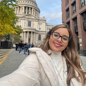 Meet your Posher, Maria